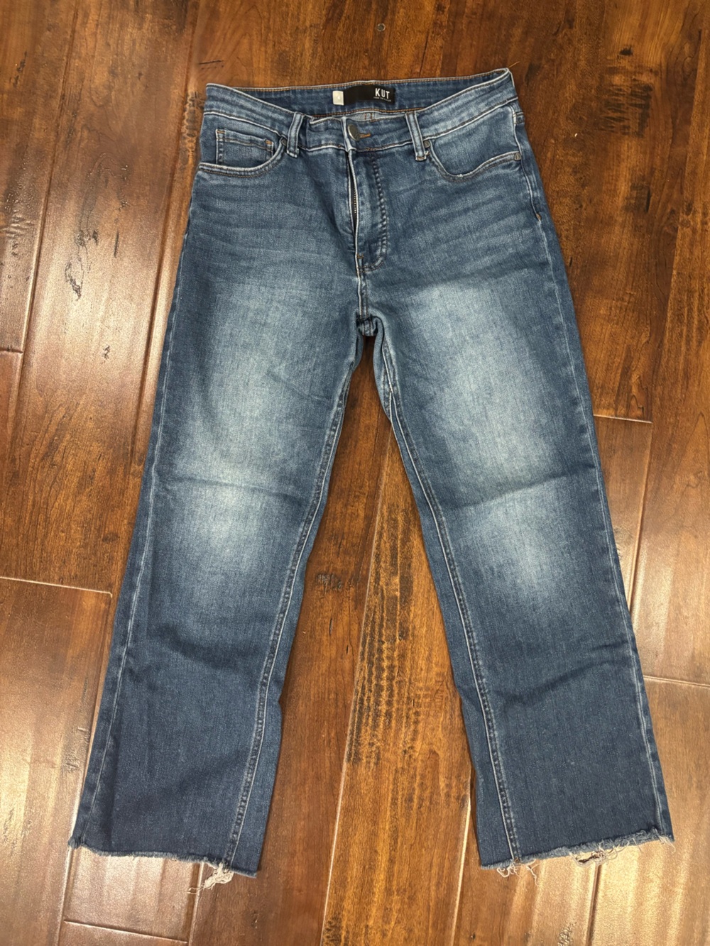 Kut from the Kloth size 4 cropped flare